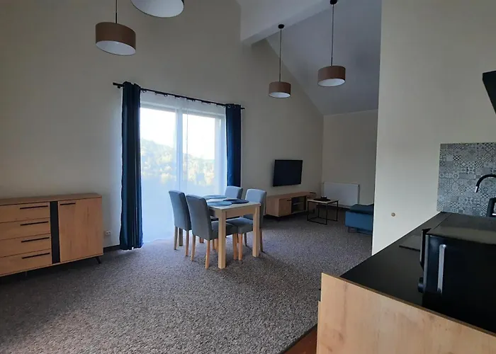 Skalnica- Z Widokiem Na Gory, Przy Szlakach * Karpacz