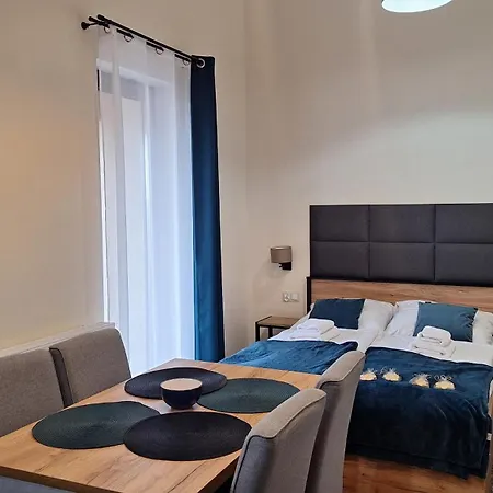 Skalnica- Z Widokiem Na Gory, Przy Szlakach * Karpacz