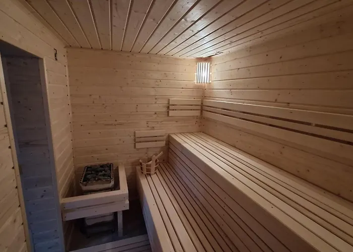 Skalnica- Z Widokiem Na Gory, Przy Szlakach * Karpacz